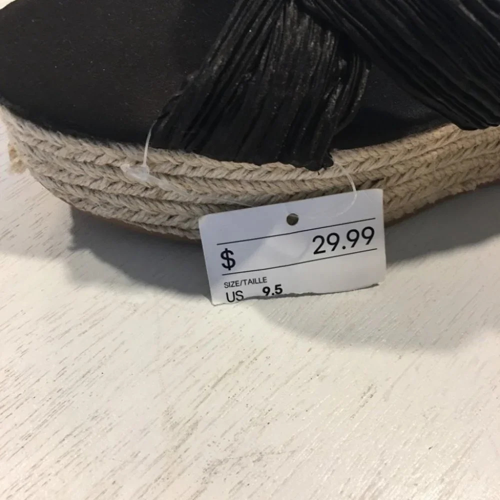 NWT H&M - Picture 3 of 8